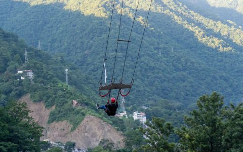 giant swing rishikesh